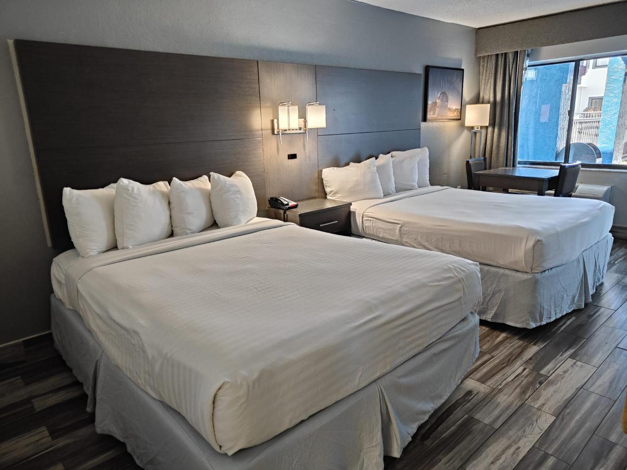 מלון Alafaya Baymont By Wyndham Orlando East מראה חיצוני תמונה