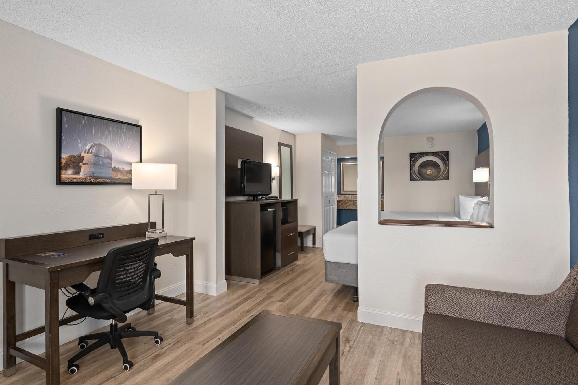 מלון Alafaya Baymont By Wyndham Orlando East מראה חיצוני תמונה
