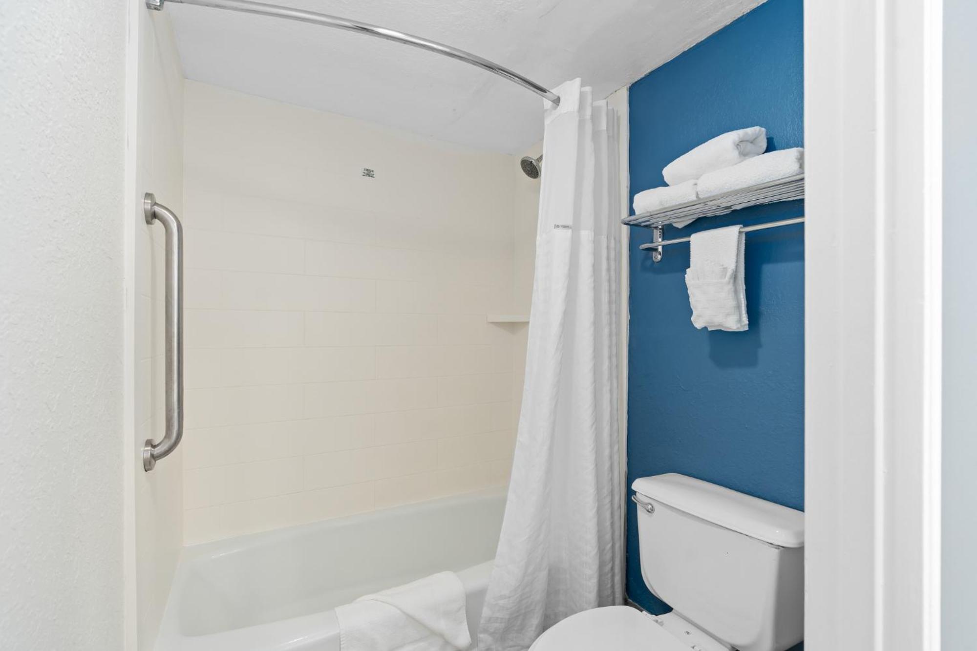 מלון Alafaya Baymont By Wyndham Orlando East מראה חיצוני תמונה