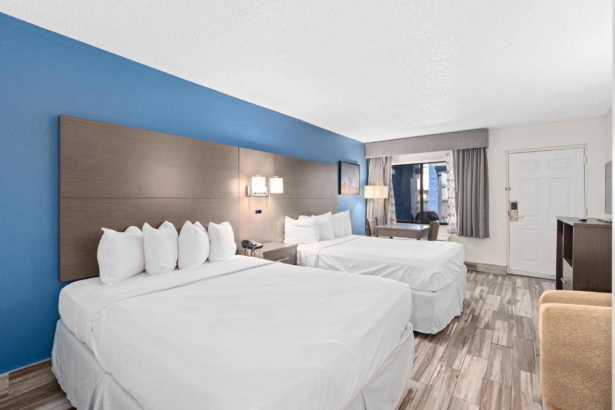 מלון Alafaya Baymont By Wyndham Orlando East מראה חיצוני תמונה
