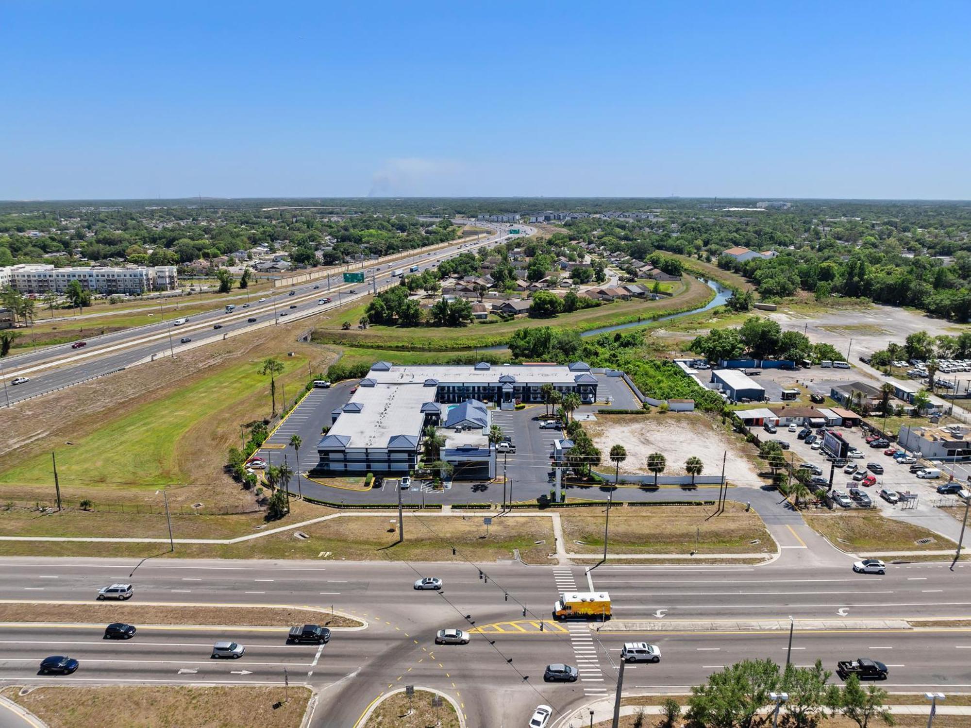 מלון Alafaya Baymont By Wyndham Orlando East מראה חיצוני תמונה