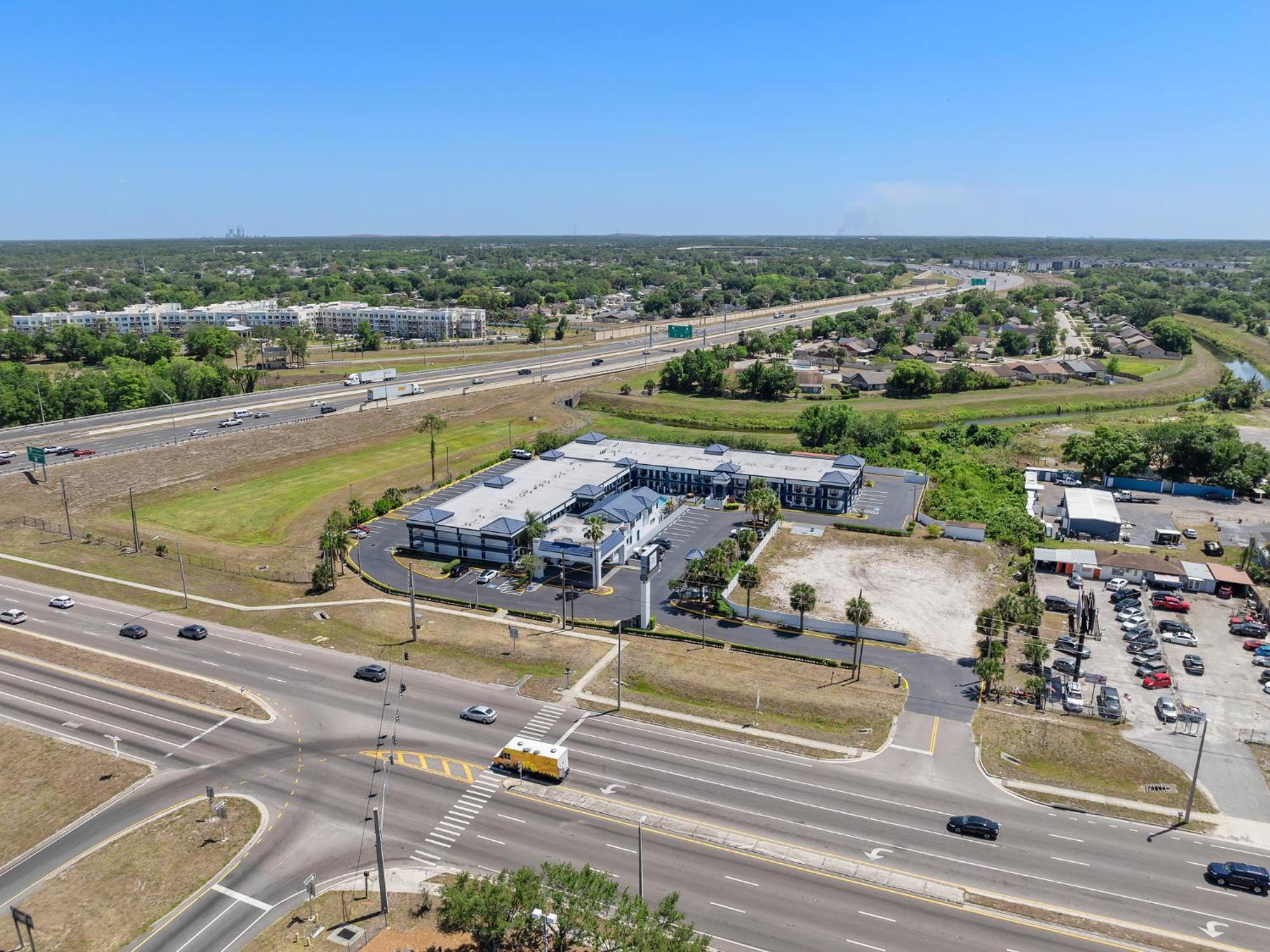 מלון Alafaya Baymont By Wyndham Orlando East מראה חיצוני תמונה